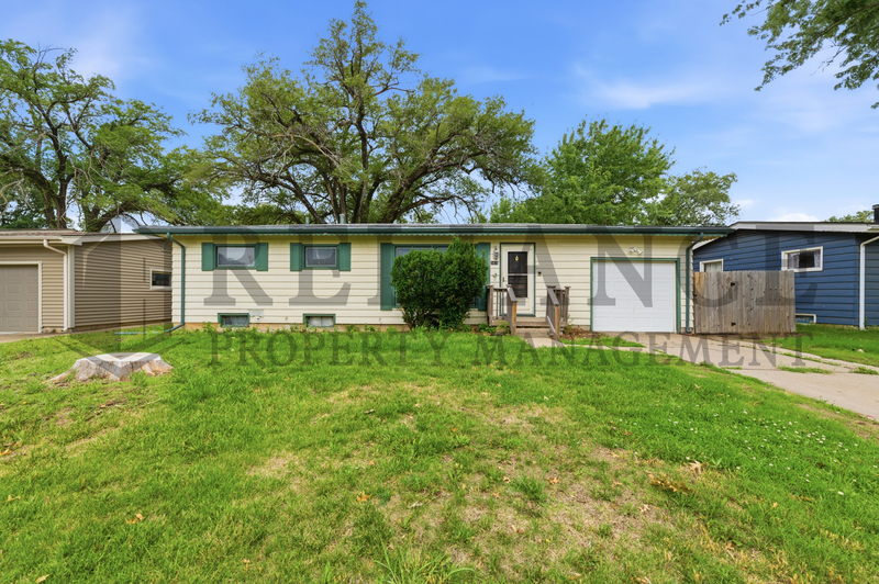 Derby House: 1415 North Prairie Lane