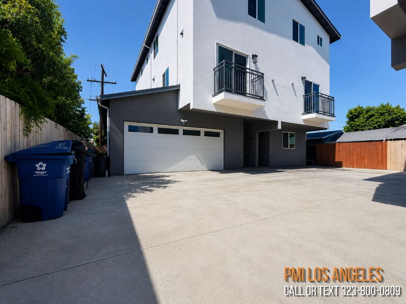 Los Angeles Condo: 1731 East 68th Street