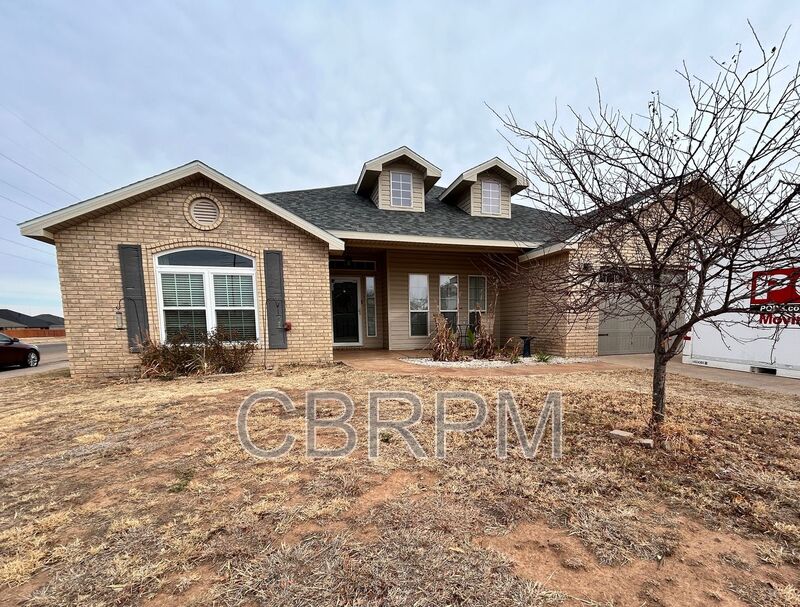 Lubbock House: 10601 Clinton Avenue