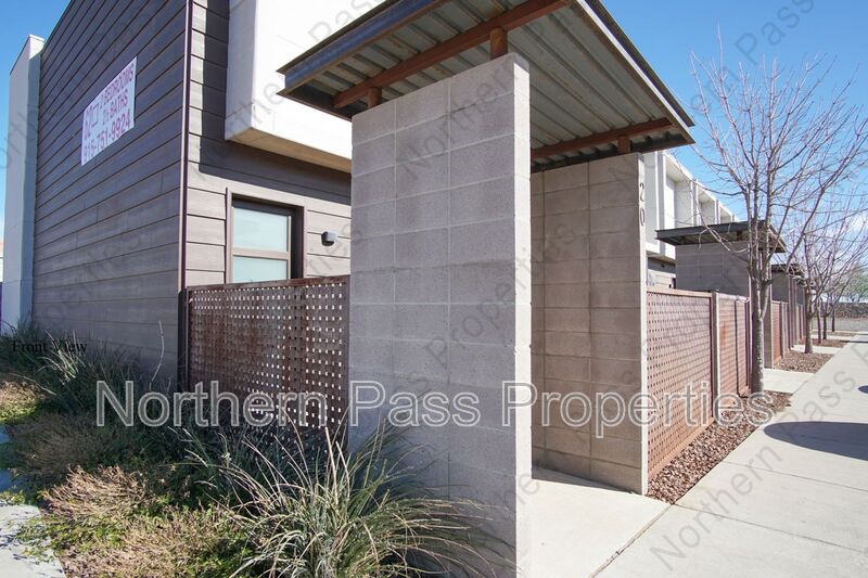 El Paso Townhome: 6262 Woodrow Bean