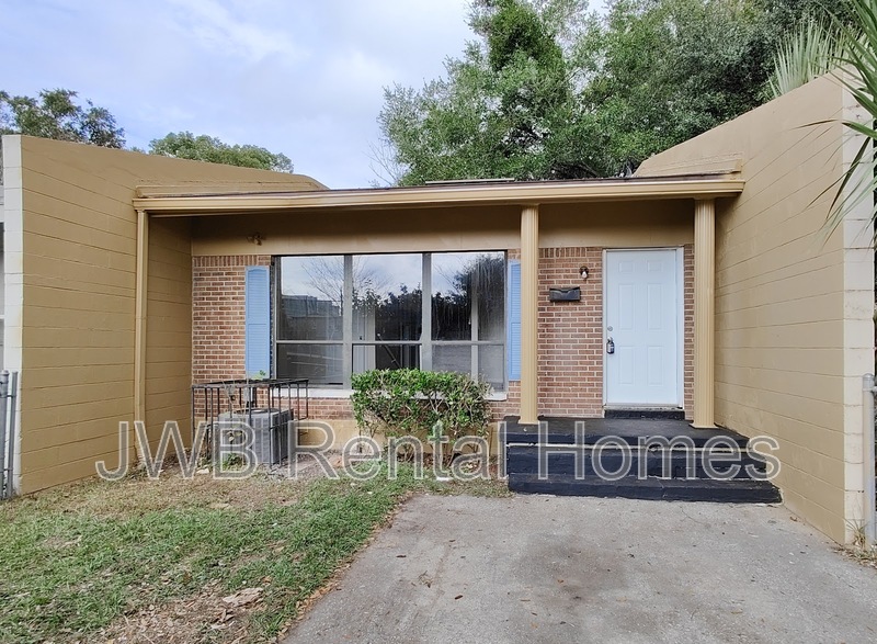 Jacksonville House: 226 Spruce St