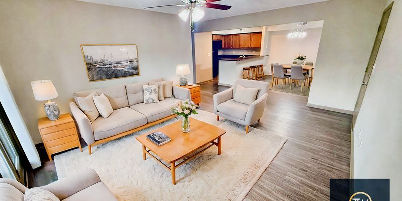 Edwardsville Condo: 1040 University Dr