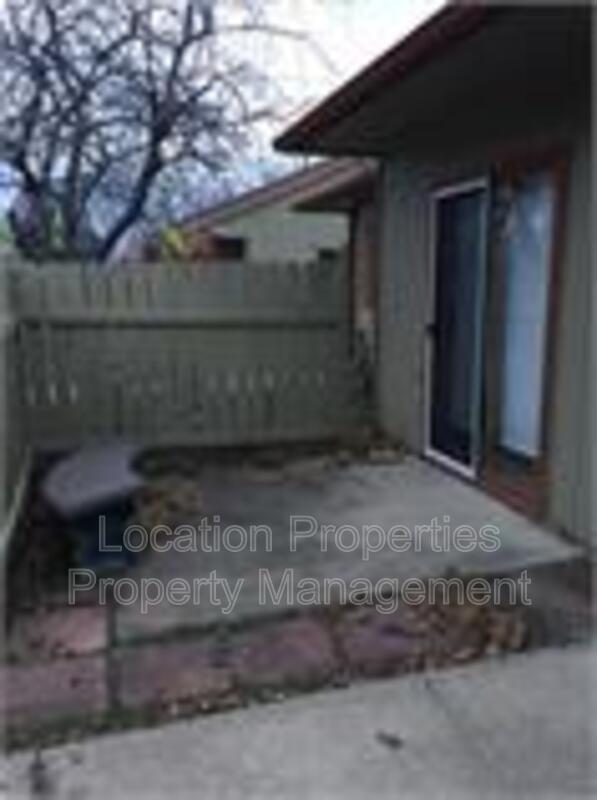 2807 Ridge Court - B, rental photo 2