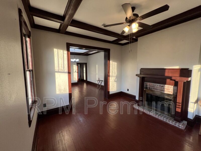 Ethel House: 8222 Hwy 955