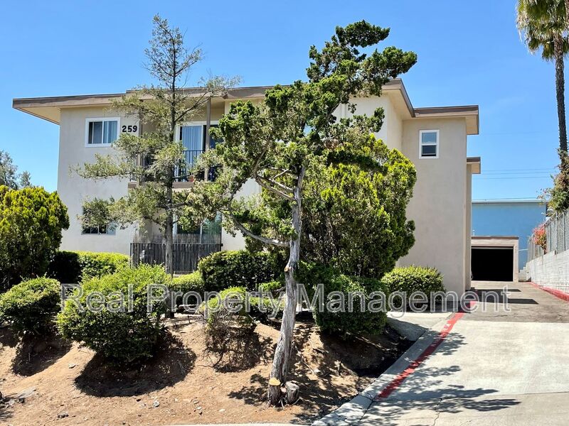 Vista Condo: 259 Alestar Street