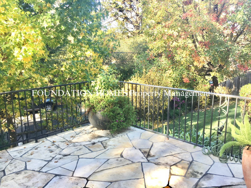 Mill Valley House: 56 N Knoll