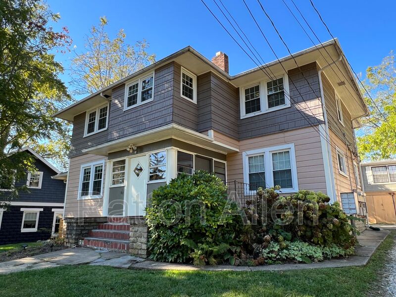 Asheville Condo: 24 Majestic Avenue