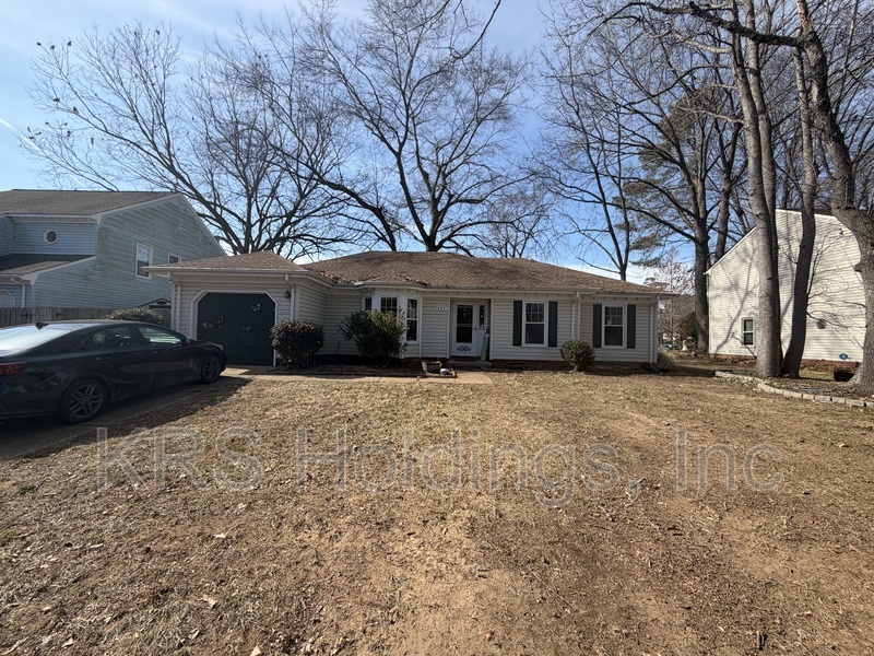 Newport News House: 401 Pam Ln