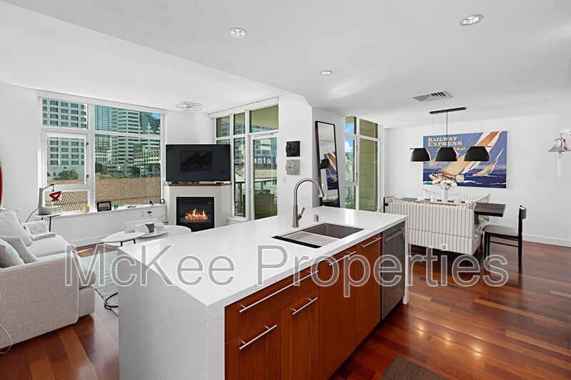 San Diego Condo: 1199 Pacific Highway