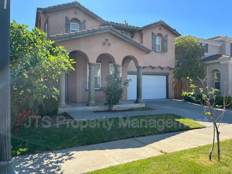 Sacramento House: 2946 Trap Rock Way