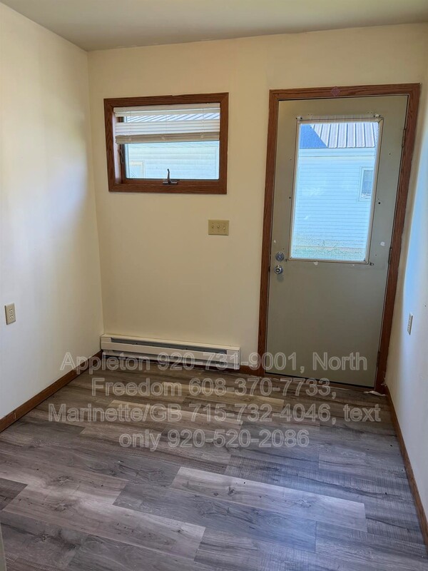 North Freedom Condo: S7559 US 12 E2