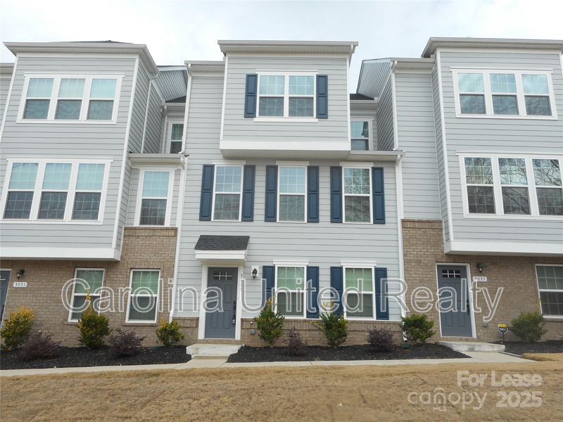 Stallings Townhome: 3033 Matthews Indian Trail Rd