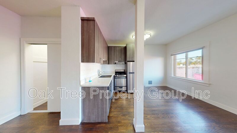 Oakland House: 509 Sycamore St