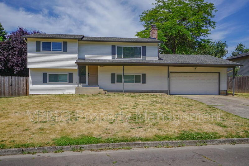 Vancouver House: 1708 NW 104th St