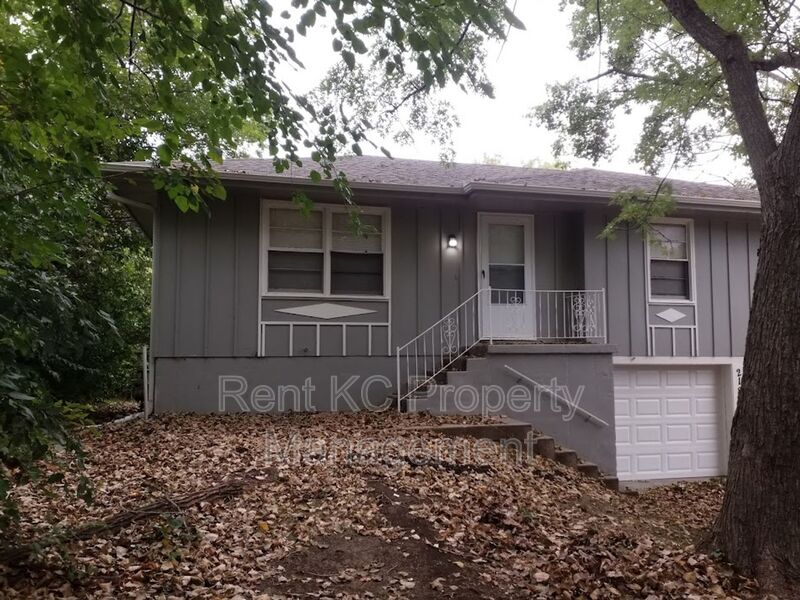 Oak Grove House: 218 SW 19th Street