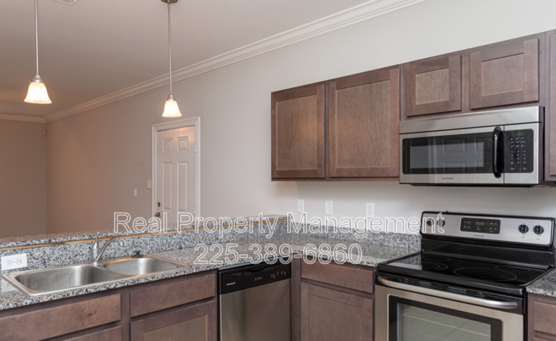 Denham Springs Apartment: 30914 LA Hwy 16