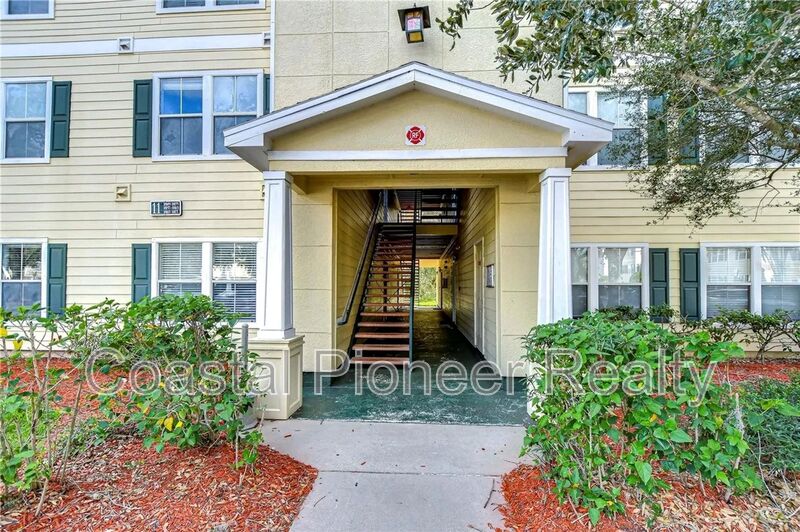 Tampa House: 18163 Bridle Club Drive