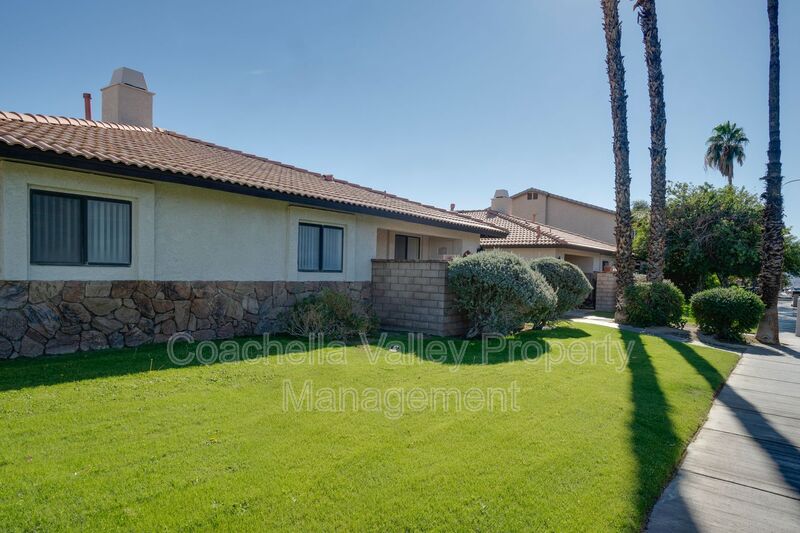 Cathedral City House: 28880 Landau Blvd