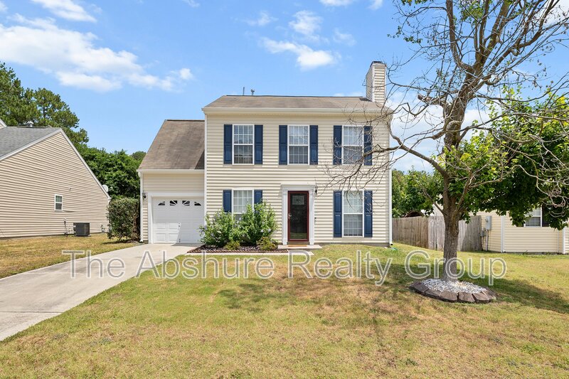 Raleigh House: 5216 Carriage Pine Drive