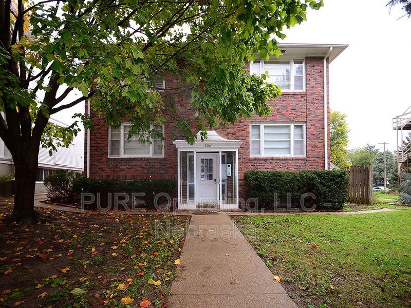 Omaha Condo: 220 N 32 Av