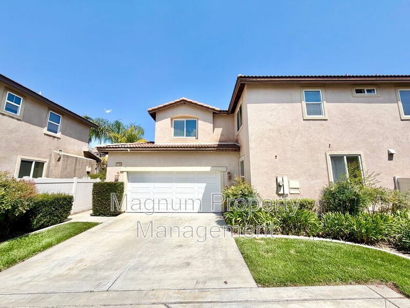 Murrieta House: 37168 Galileo Ln