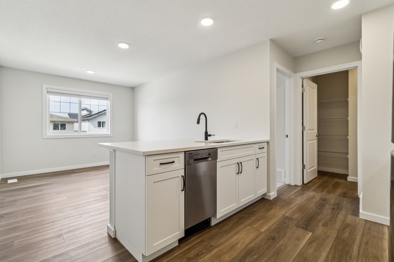 Edmonton House: 21003 25 Avenue Northwest