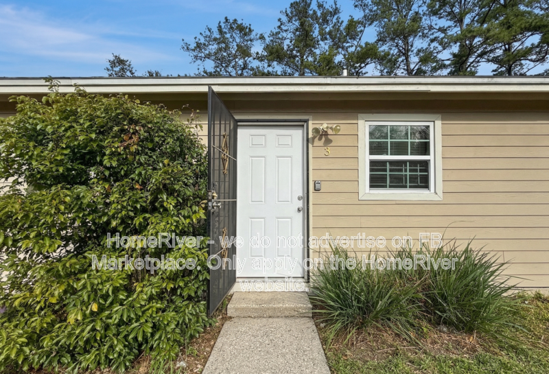 Jacksonville House: 4177 Lorenzo Ct