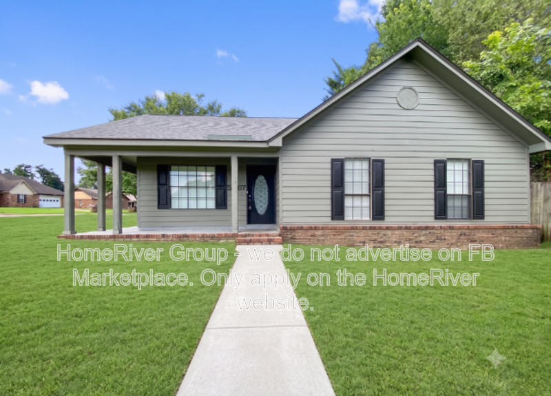 Memphis House: 5067 Cherry Bark Cv
