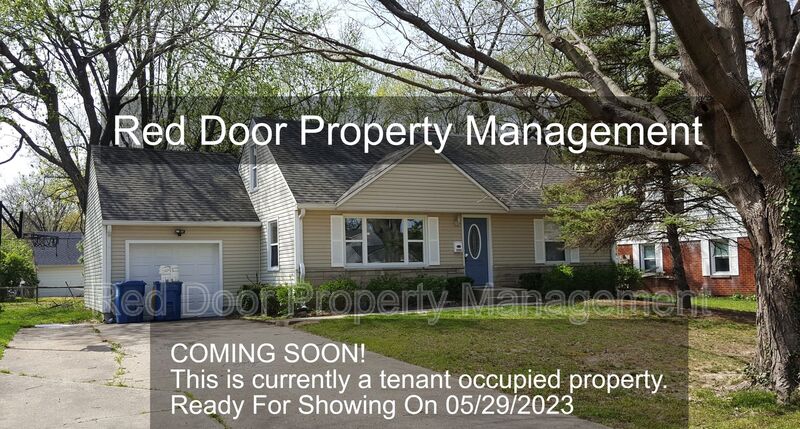 Request a Viewing for 6304 Douglas Rd - Tenant Turner