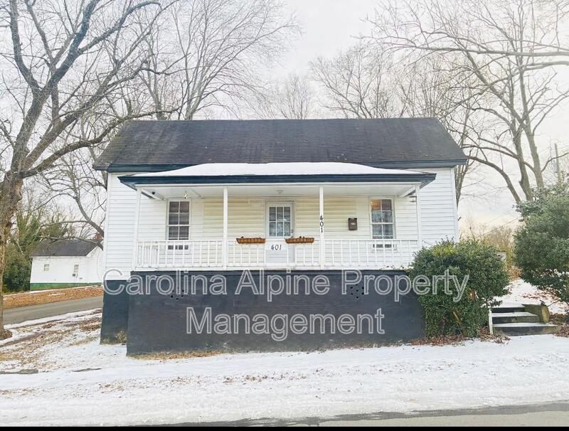 Shelby House: 401 Gardner St