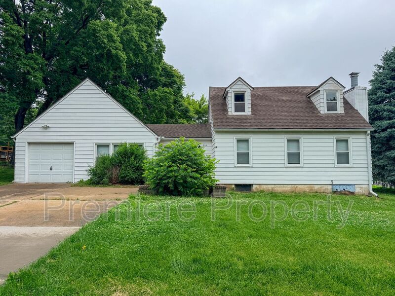 Independence House: 804 E Gudgell Ave