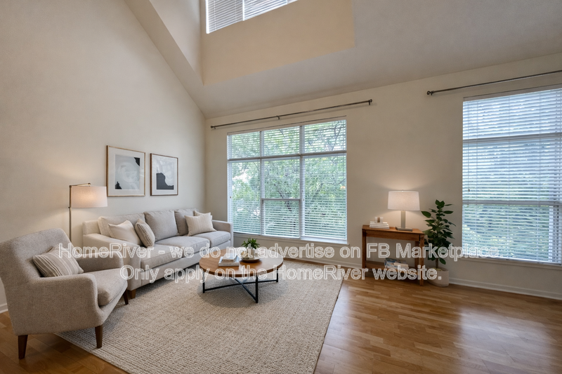 Charlotte Condo: 2125 Southend Dr