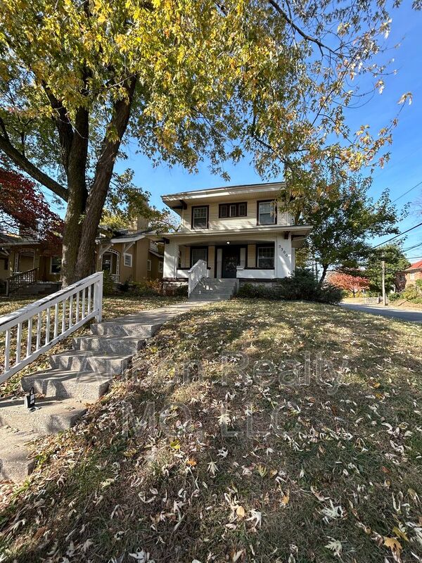Kansas City House: 5300 Harrison St.