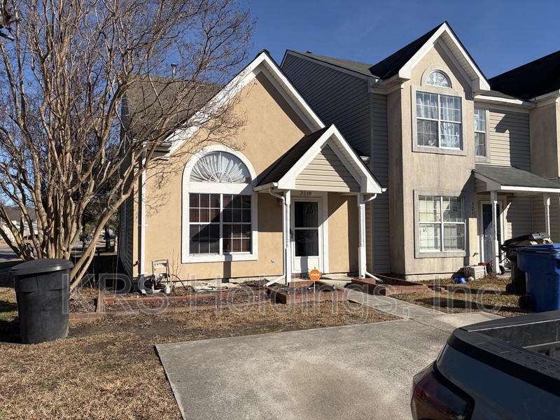 Virginia Beach Townhome: 3218 Spruce Pine Rd VA