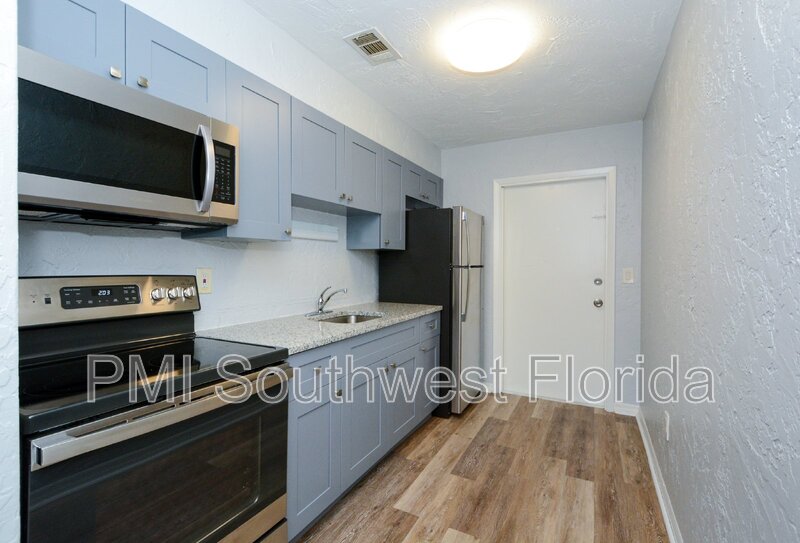 Bradenton Condo: 2519 9th Ave W