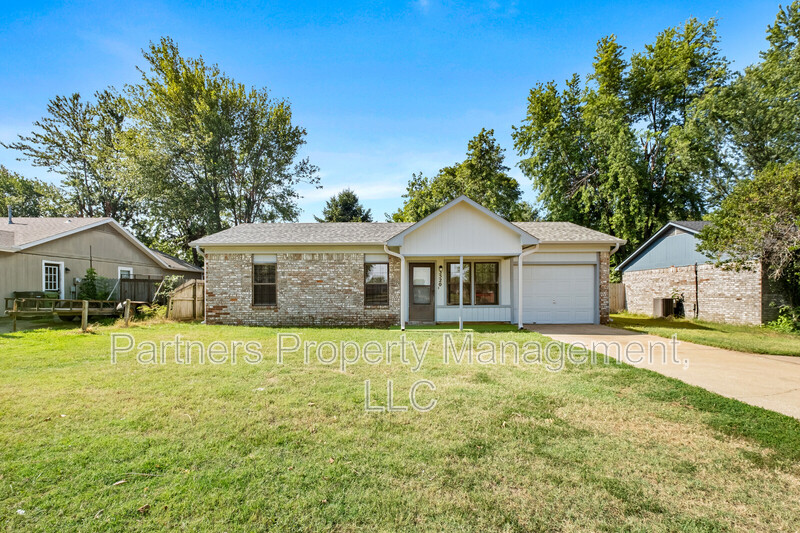 Rogers House: 3520 West Olive Street