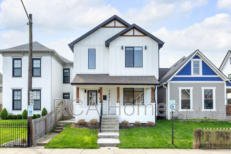 Indianapolis House: 1225 Hoyt Avenue