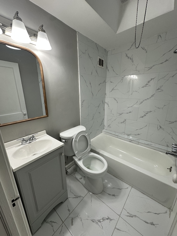 Philadelphia House: 3737 Richmond Street