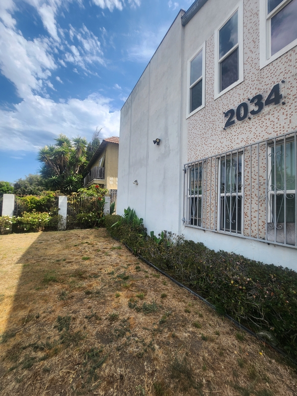 Los Angeles Condo: 2034 South Corning Street - 3