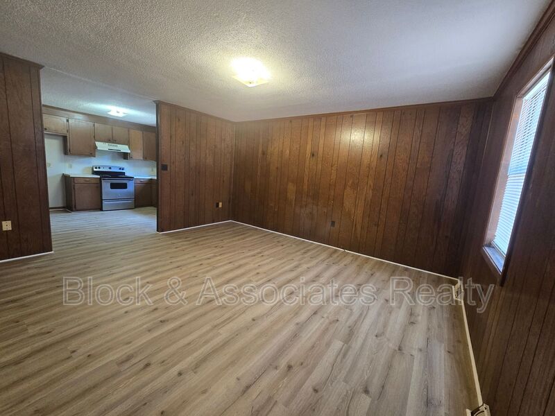Lexington Condo: 76 Random Dr