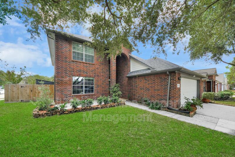 Cypress House: 22030 Gold Leaf Trail