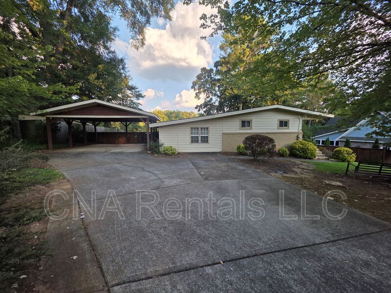 Smyrna House: 3659 Ashwood Drive