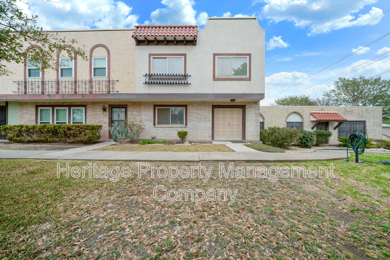 San Antonio House: 10958 Crown Park