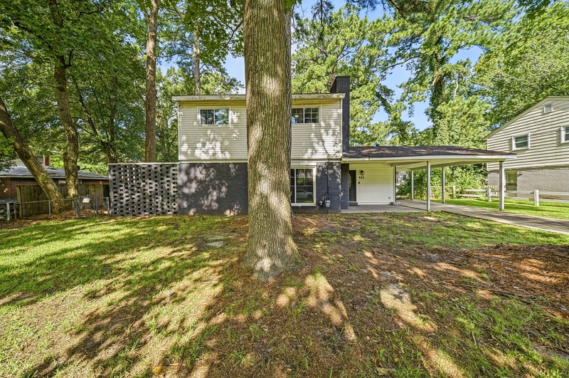 Virginia Beach House: 625 S Military Highway
