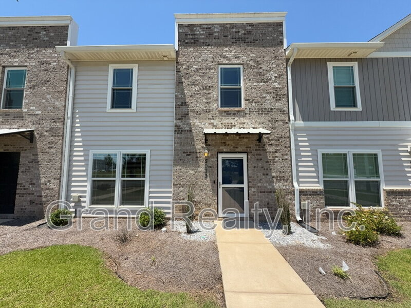 Milton Townhome: 5033 Peach Drive