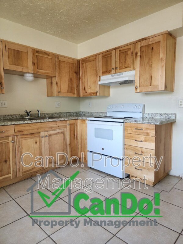 Blackfoot Apartment: 240 Carol Dr