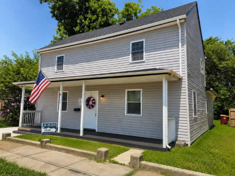 Petersburg House: 109 N Dunlop St