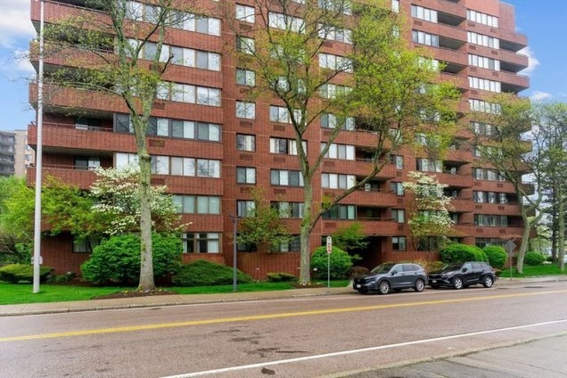 Quincy Condo: 77 Adams St