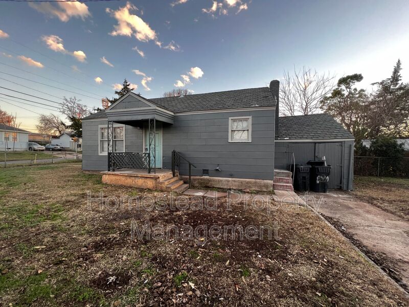 Oklahoma City House: 1200 SW 28th St