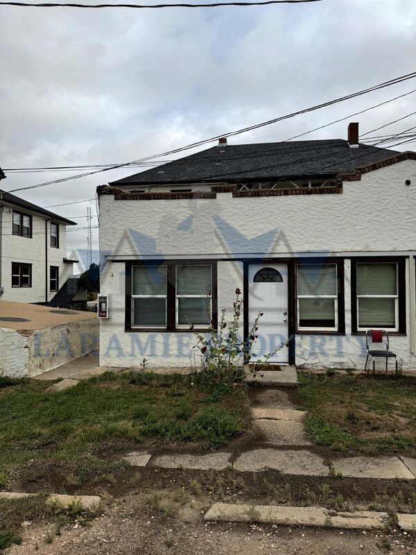 Laramie Condo: 407 1/2 S 5th St